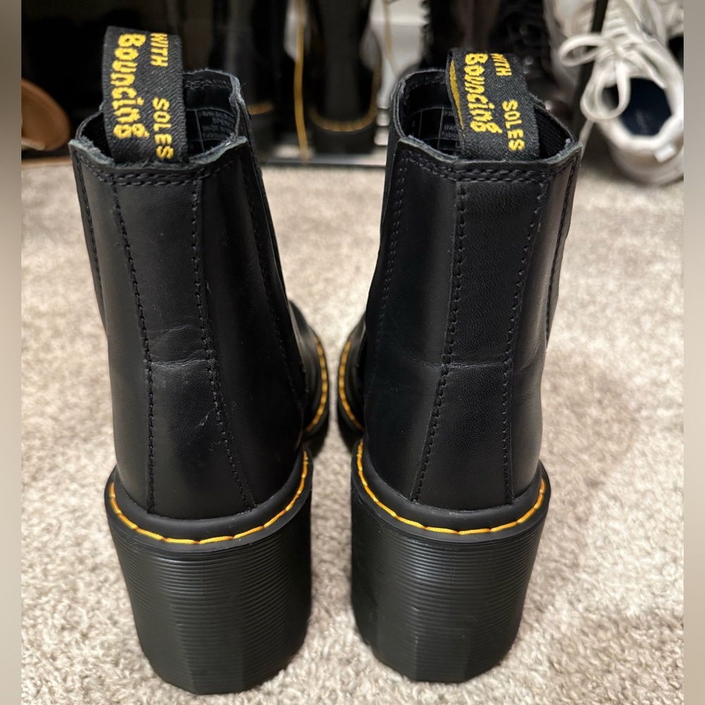 Dr. Martens Spence Leather Flared Heel Chelsea Boots - Picture 4 of 6